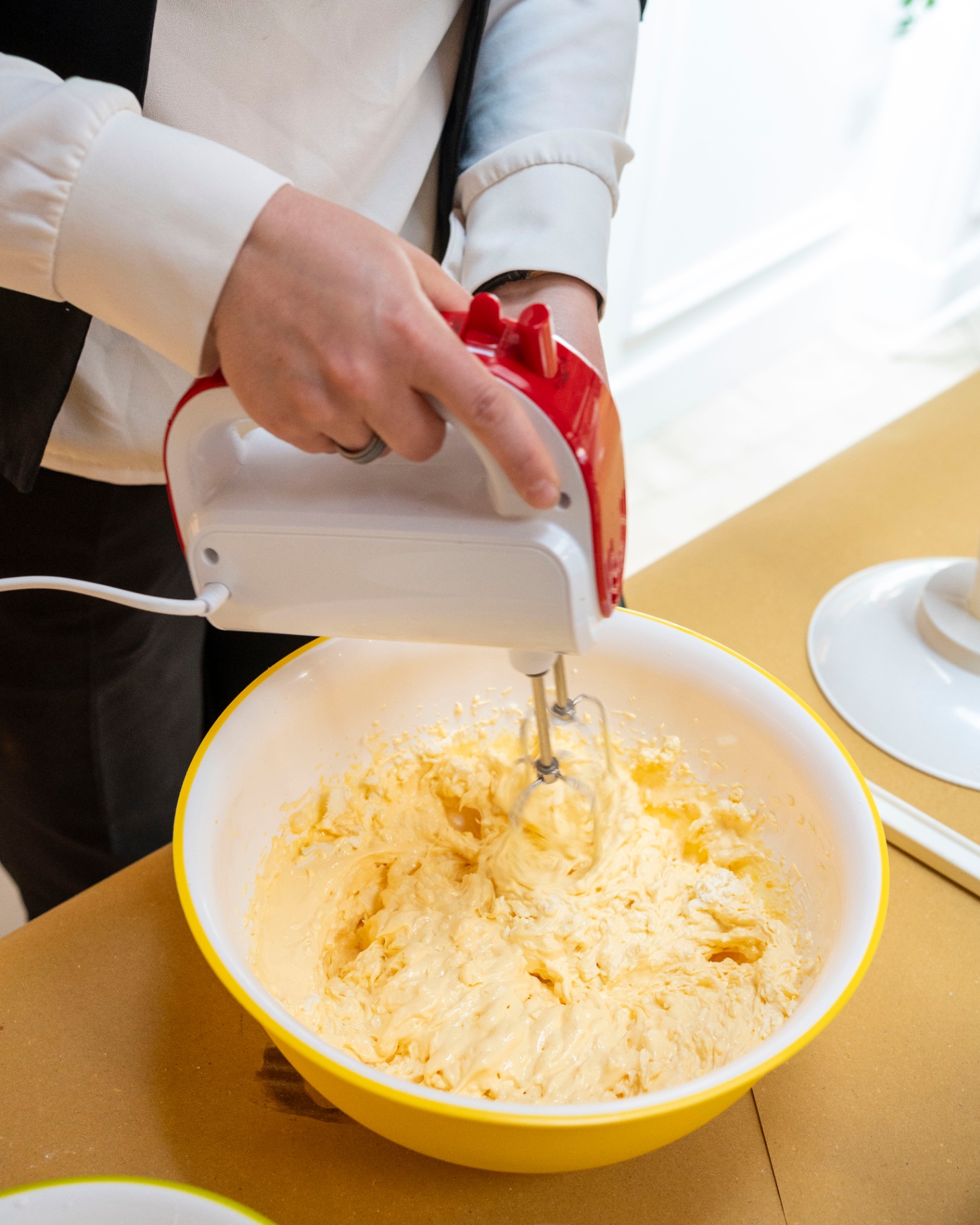 Whipping mascarpone cream